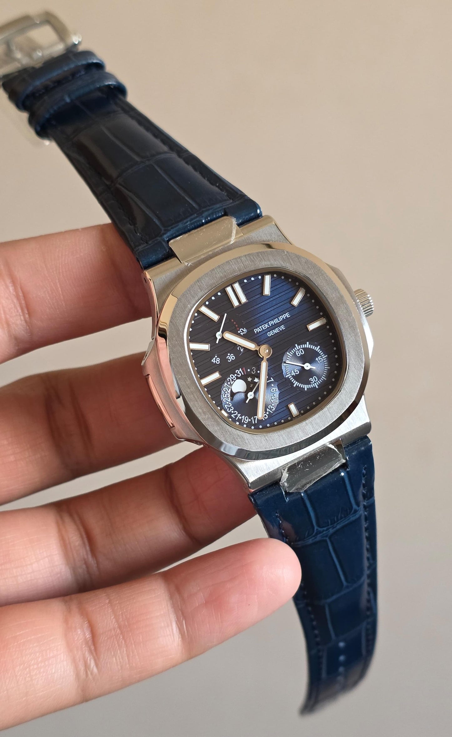 Luxury Manual Winding – Power Reserve with Blue Dial