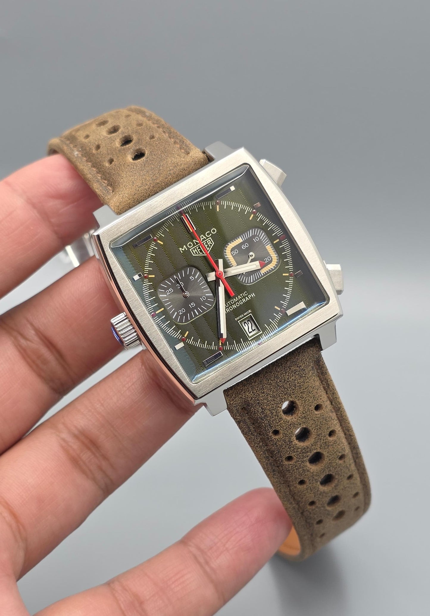 Luxury Square Chronograph Watch – Green Dial Edition