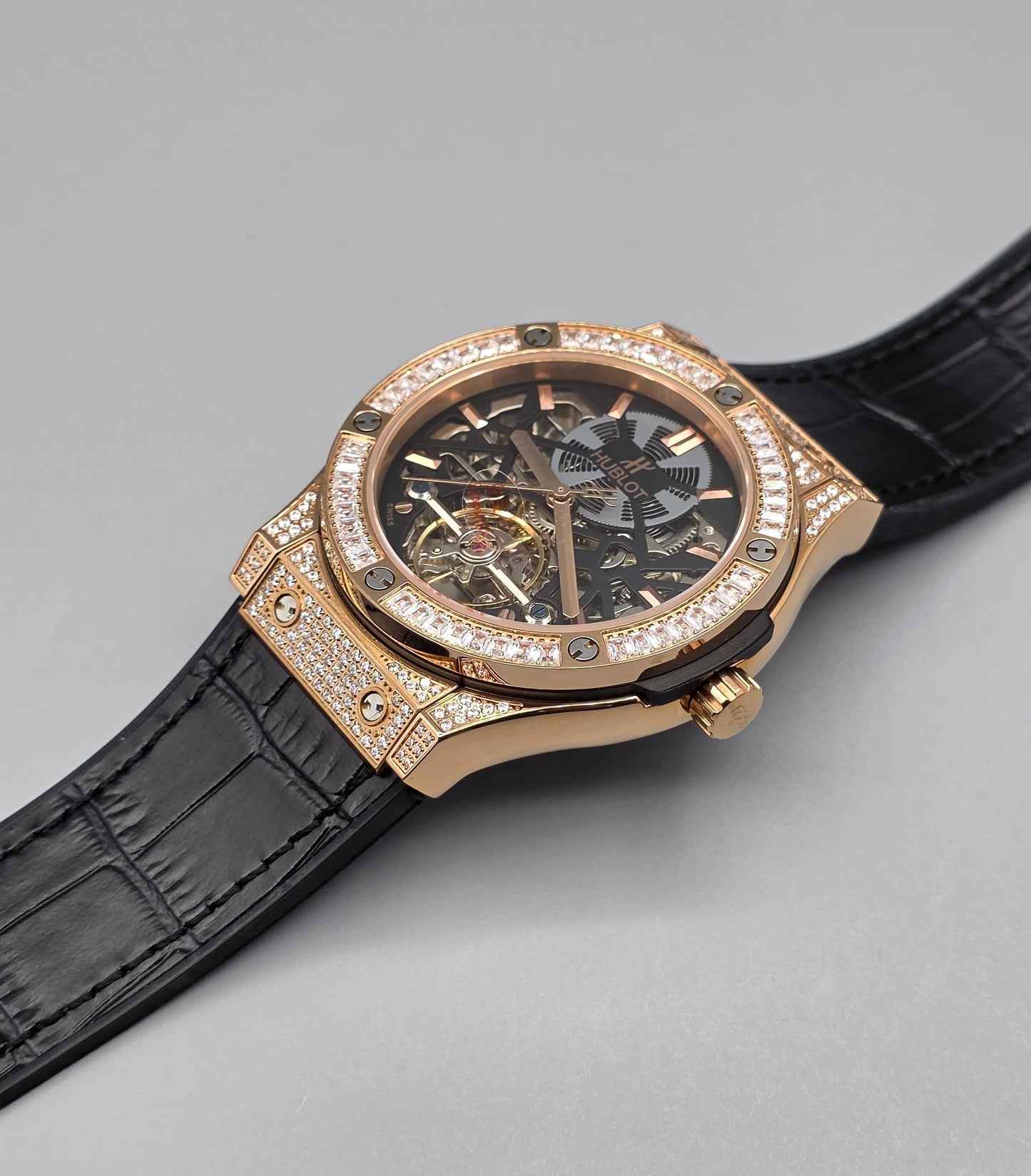 Luxury Skeleton Diamond Watch – Rose Gold Crocodile Edition