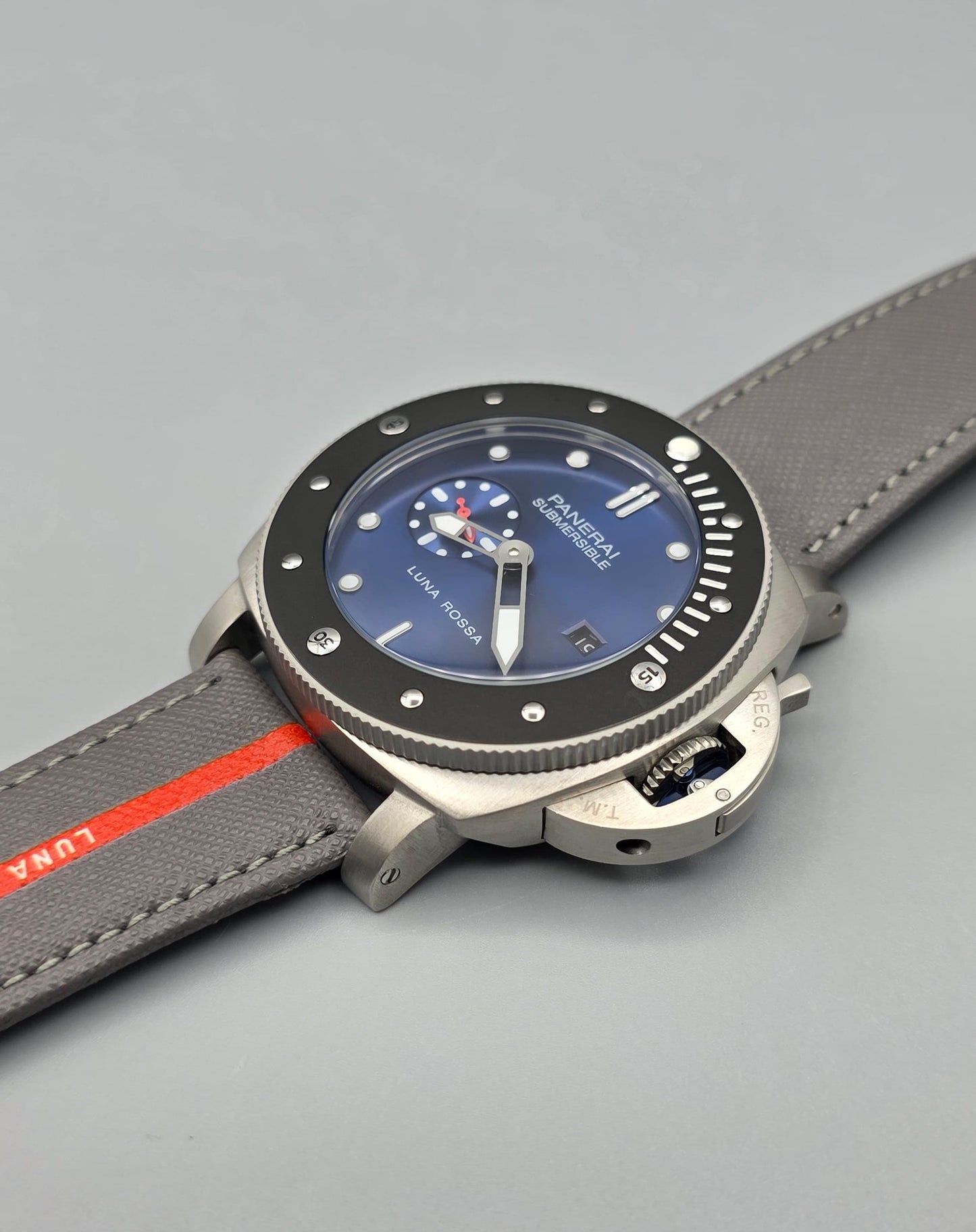 Luxury Diver Automatic Watch – Blue Luna Edition