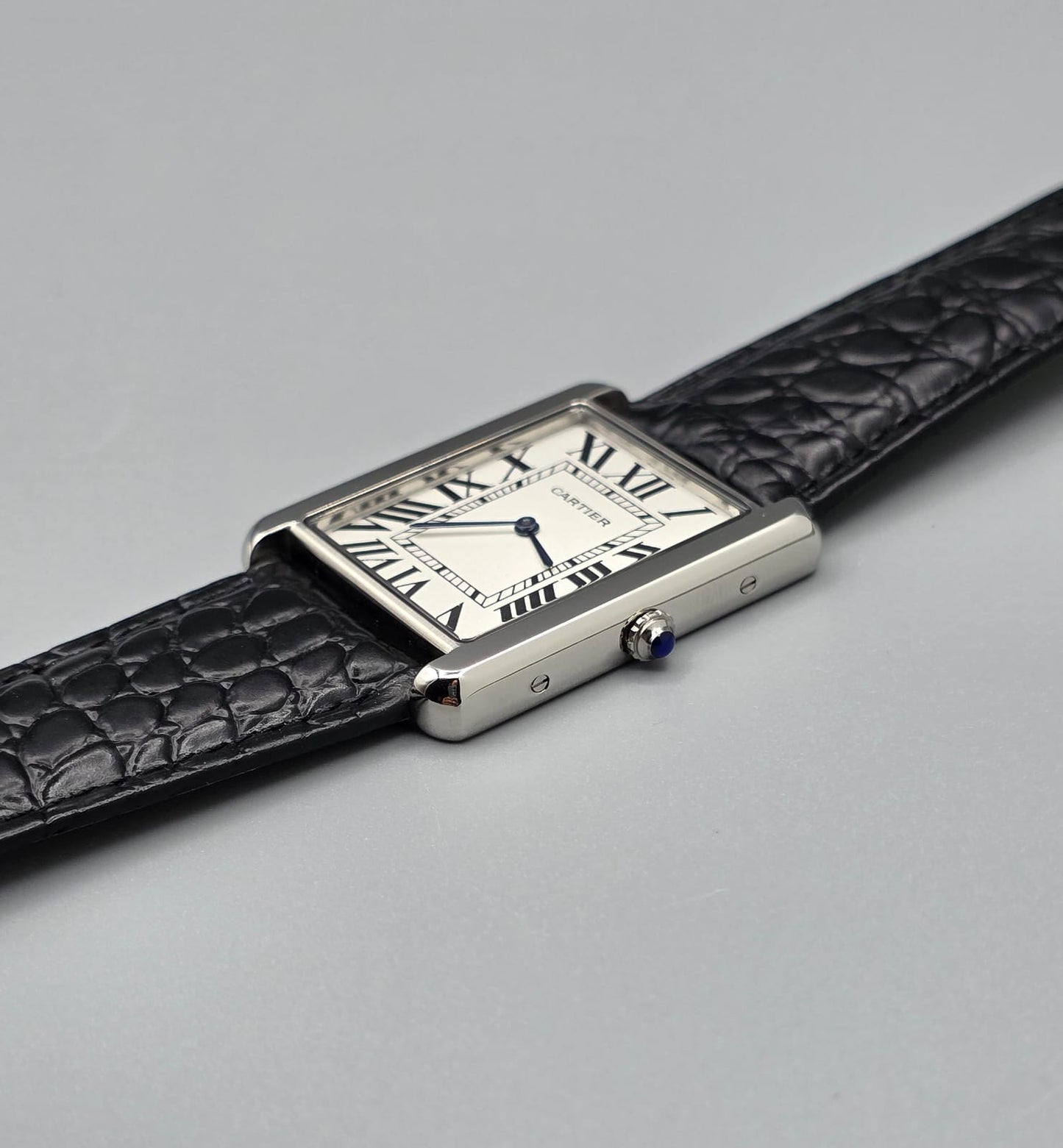 High Quality Luxury Branded Watch - Silver