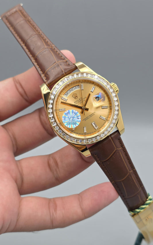 Luxury Yellow Gold Watch – Leather Strap, Zarcon Bezel, Day & Date