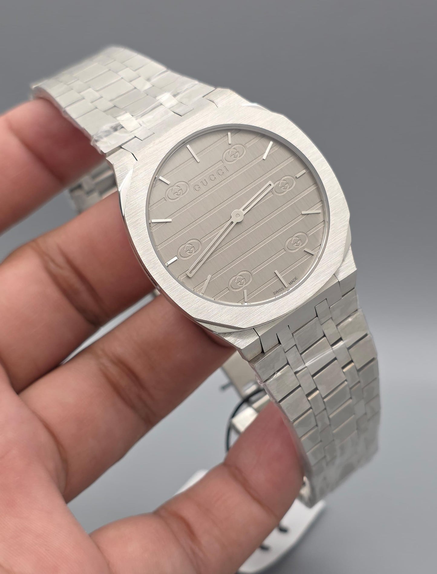 Luxury Ultra Slim Watch – Silver with Gray Dial