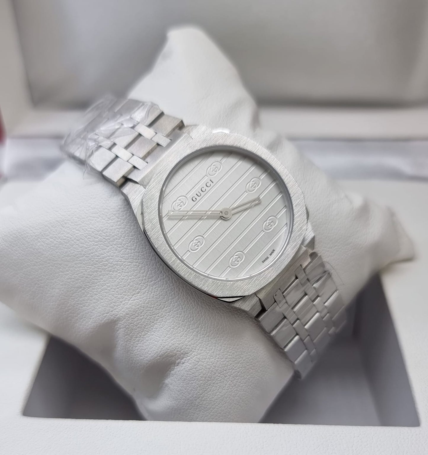 High Quality Luxury Branded Watch - Silver