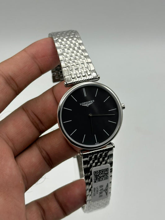 High Quality Luxury Branded Watch - Silver