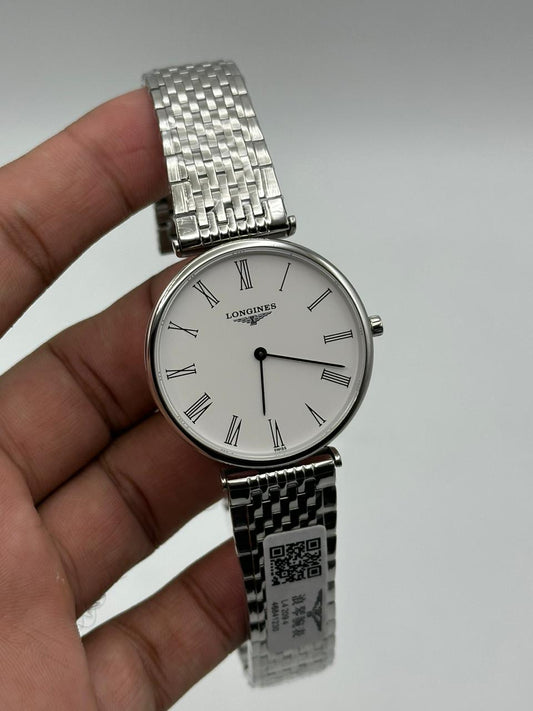 High Quality Luxury Branded Watch - Silver