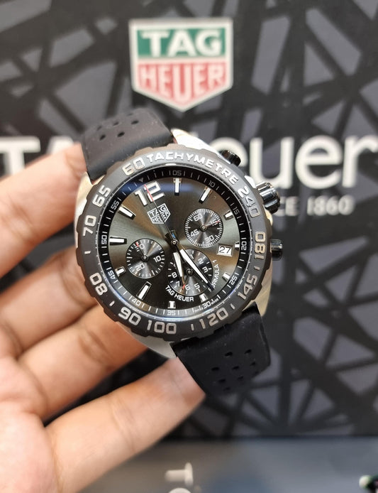 High Quality Luxury Branded Watch - Silver & Black