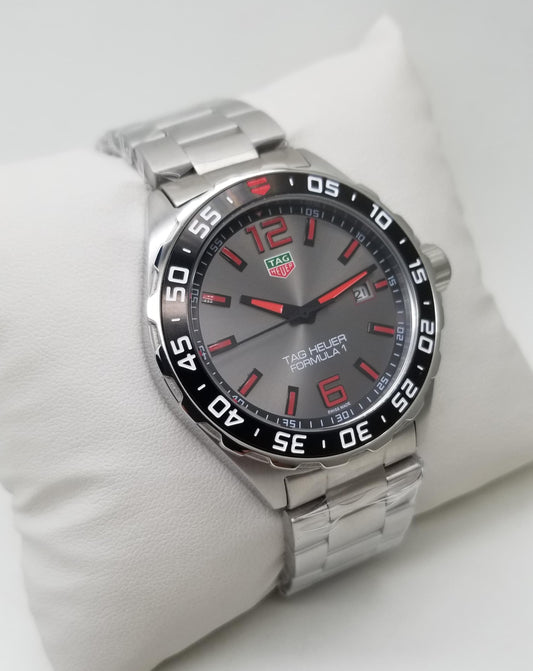High Quality Luxury Branded Watch - Silver