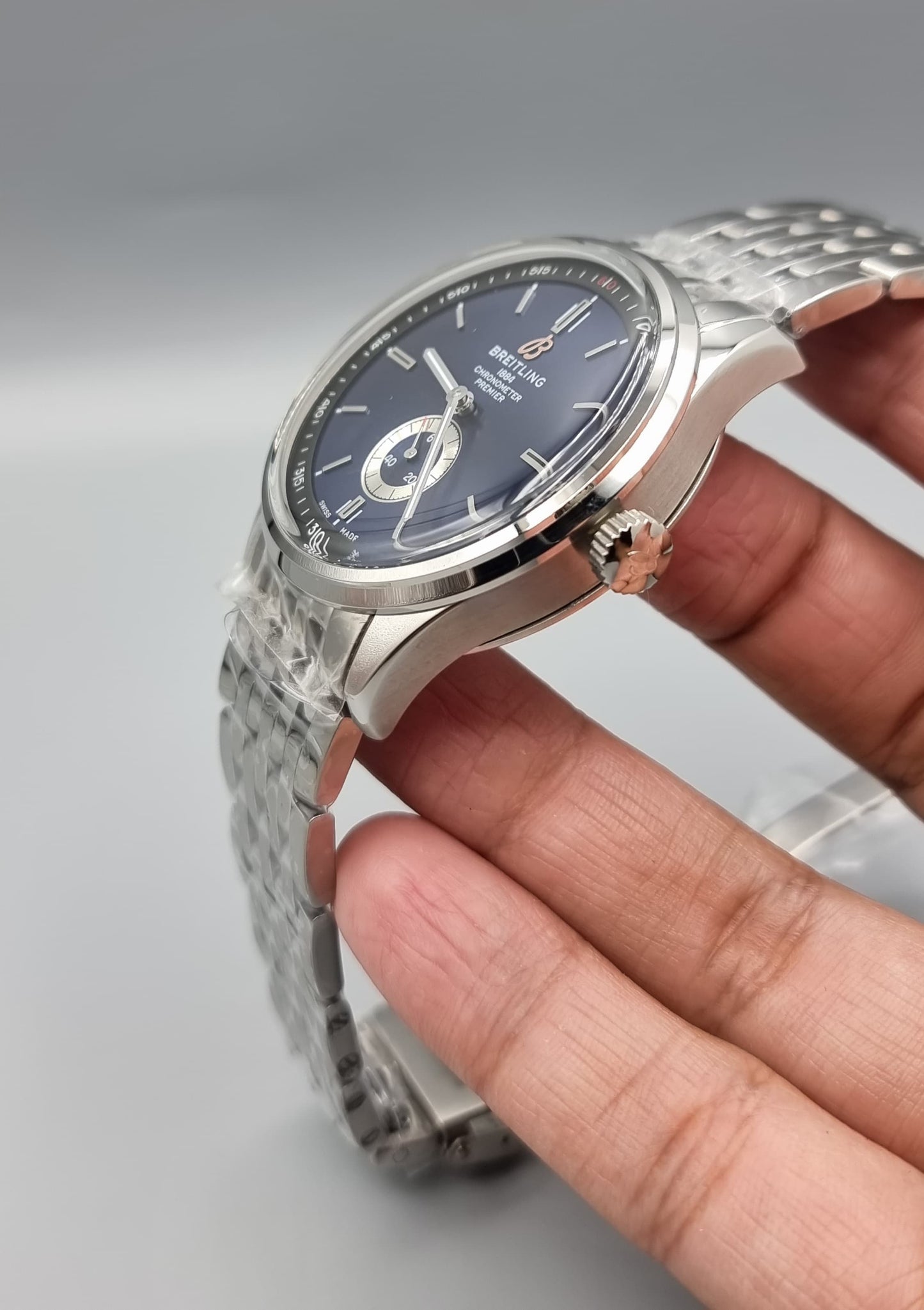 High Quality Luxury Branded Watch - Silver
