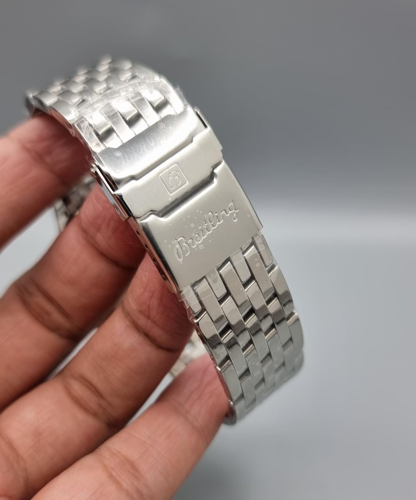 High Quality Luxury Branded Watch - Silver
