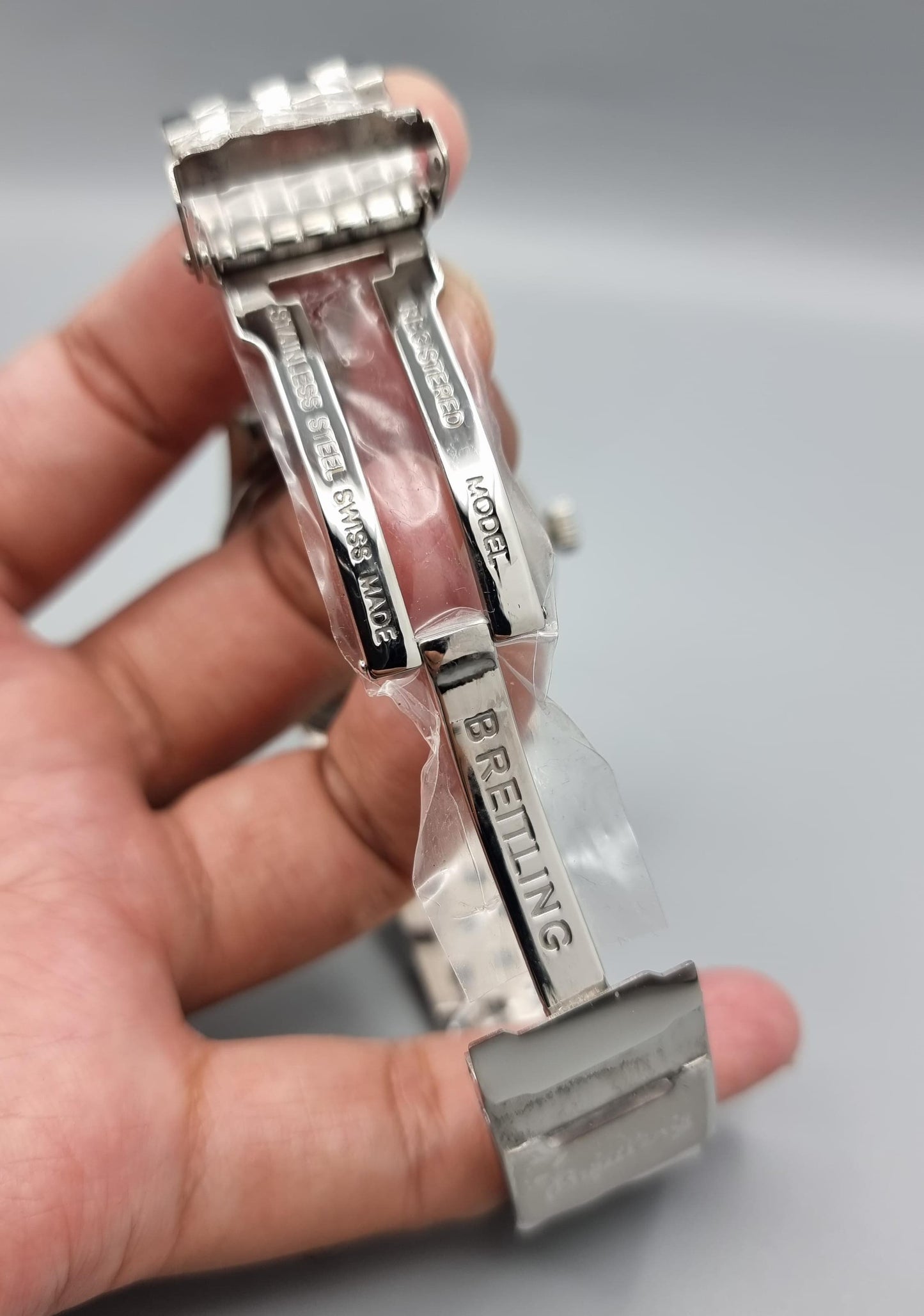 High Quality Luxury Branded Watch - Silver