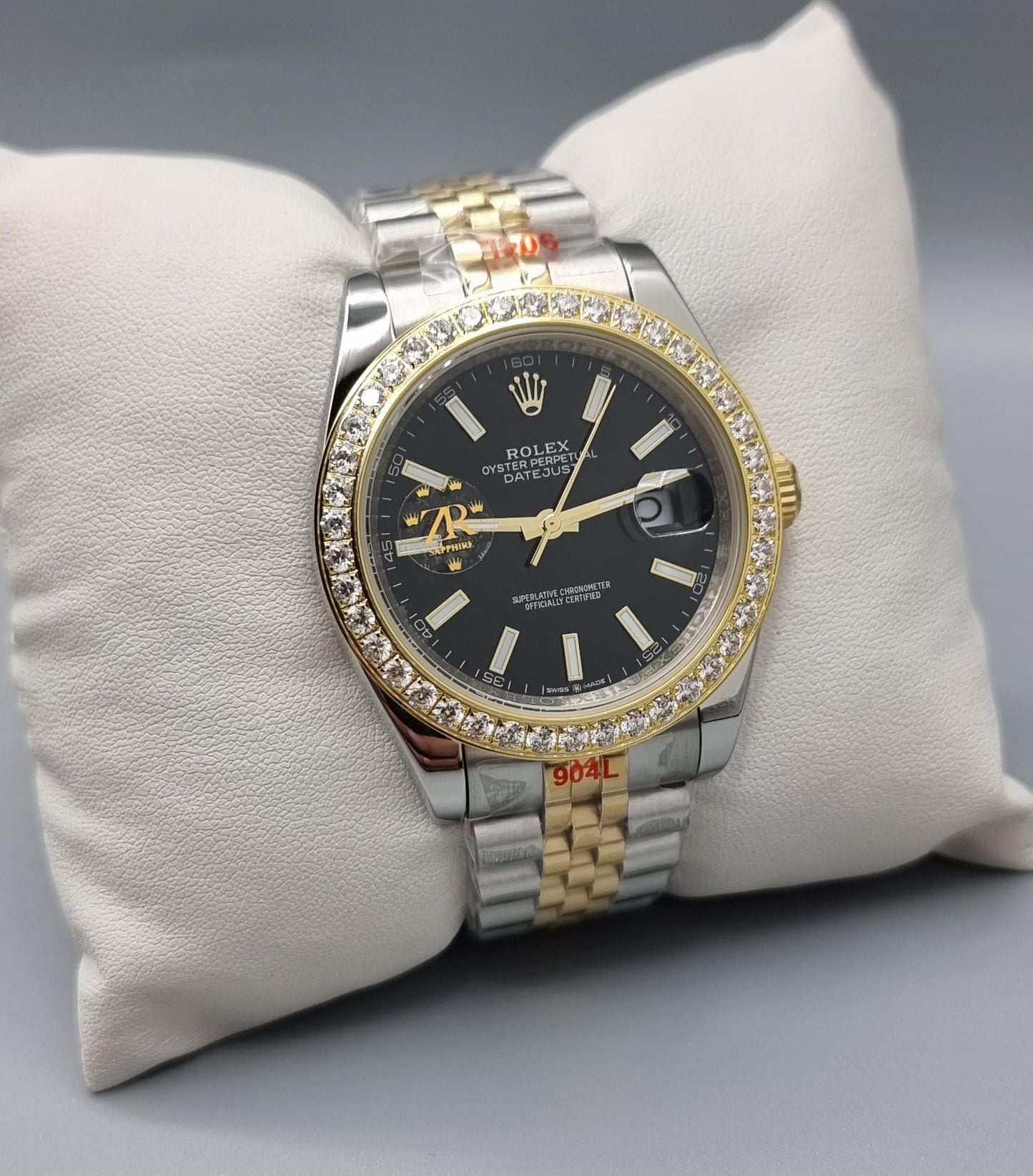 High Quality Luxury Branded Watch - Black Index Dail