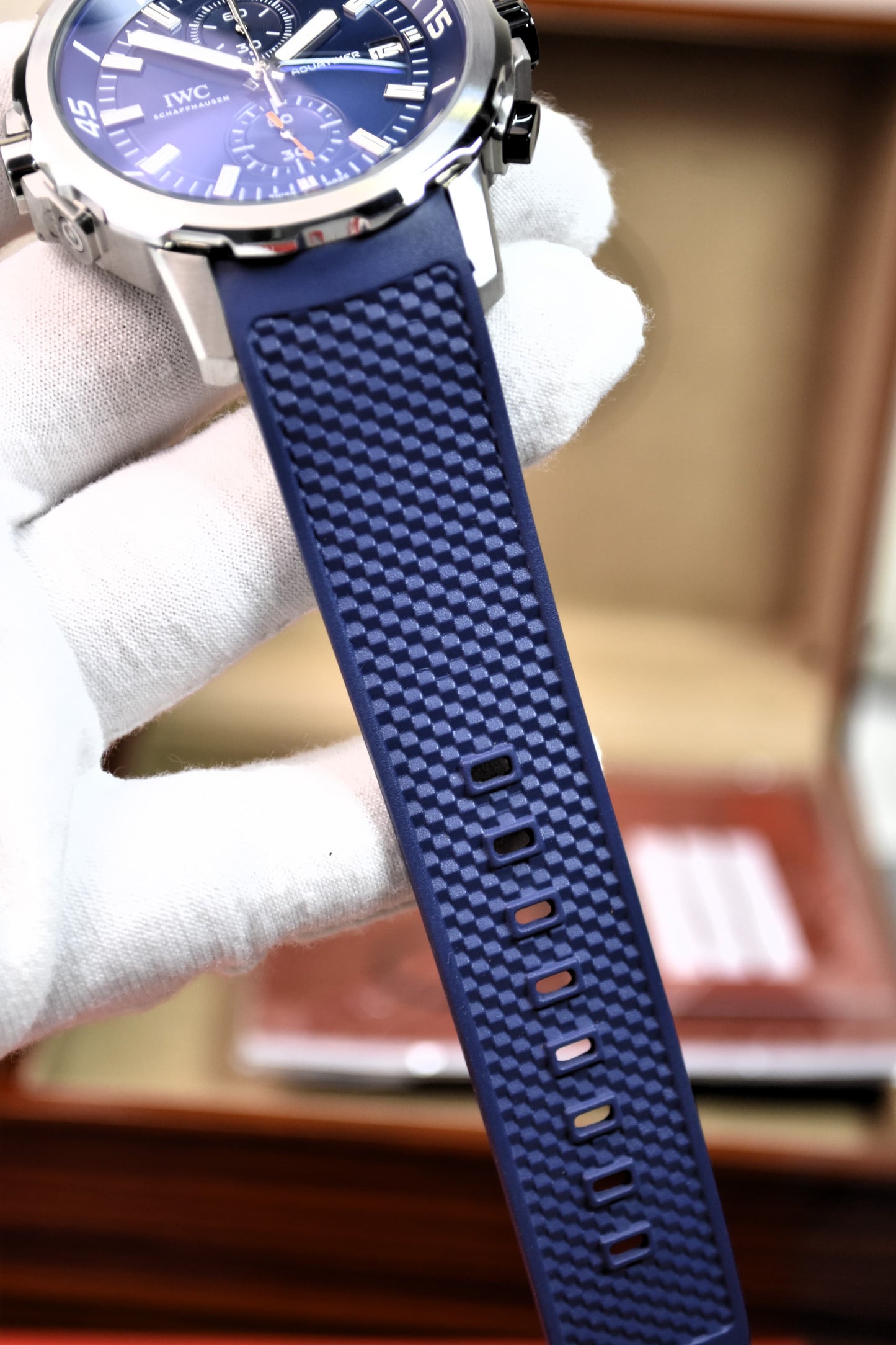 High Quality Luxury Branded Watch - Blue