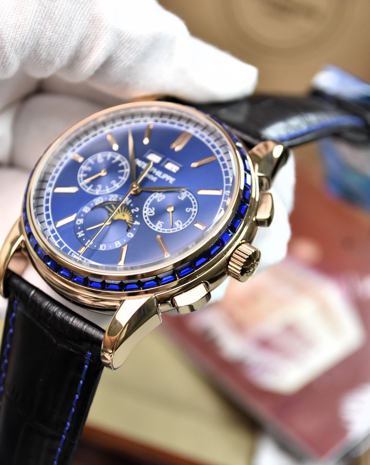 High Quality Luxury Branded Watch Color Stone Bezel (Blue) Complimentary