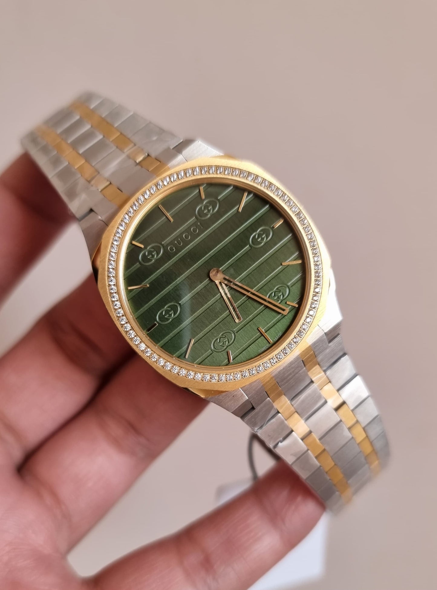 High Quality Luxury Branded Watch - Green Dail