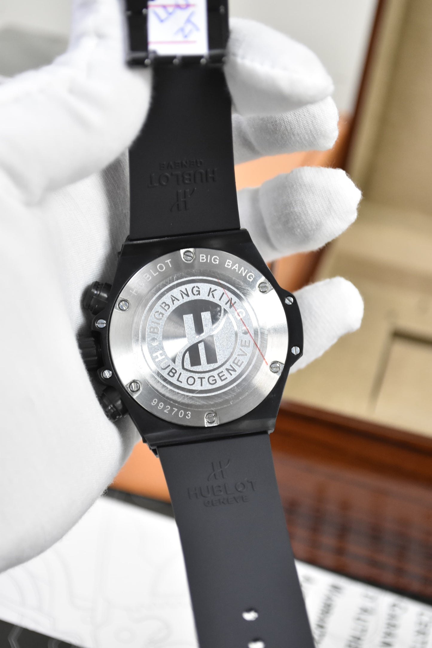 High Quality Luxury Branded Watch - Pure Black