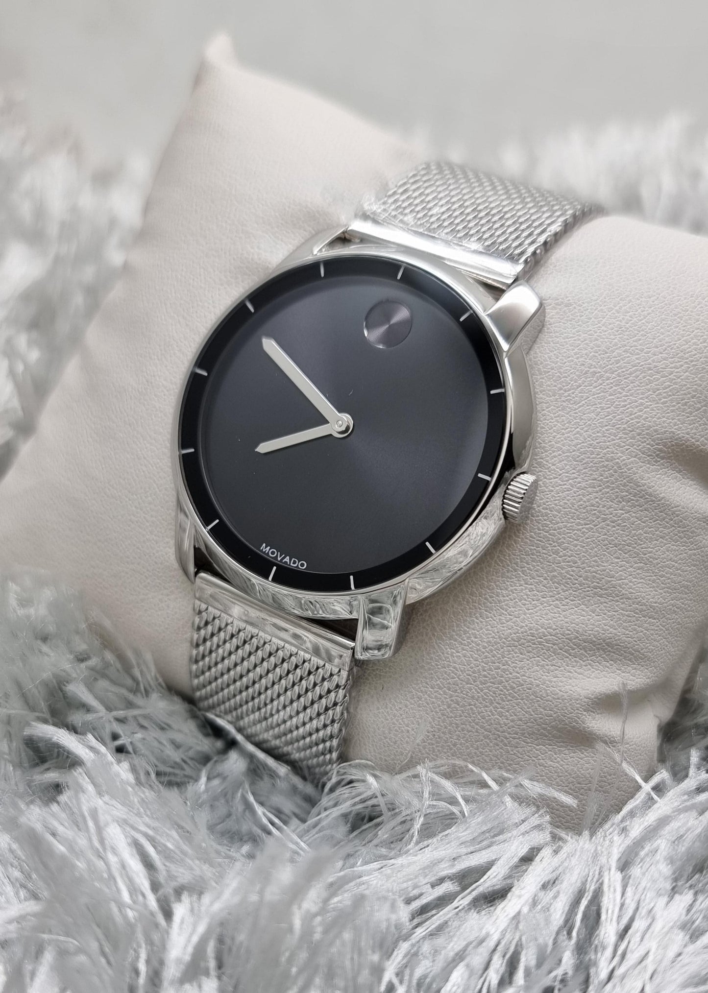 High Quality Luxury Branded Watch - Silver