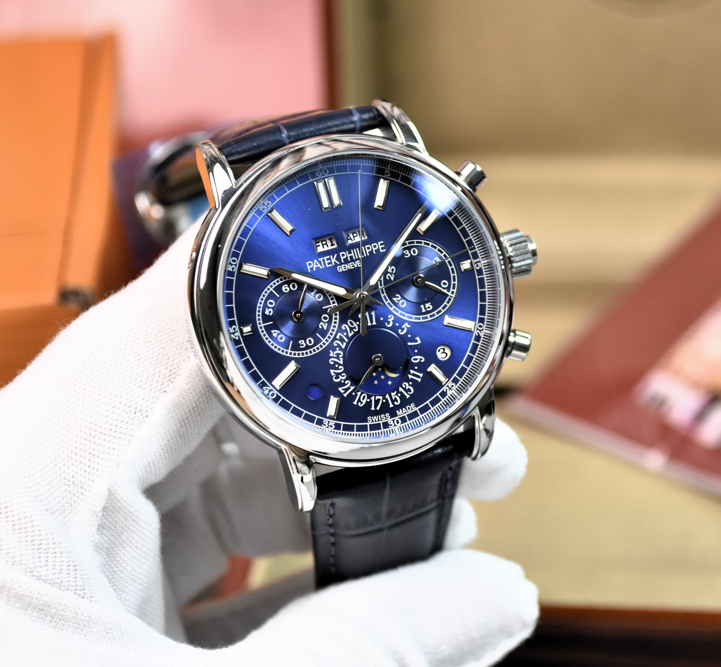 High Quality Luxury Branded Watch - Blue