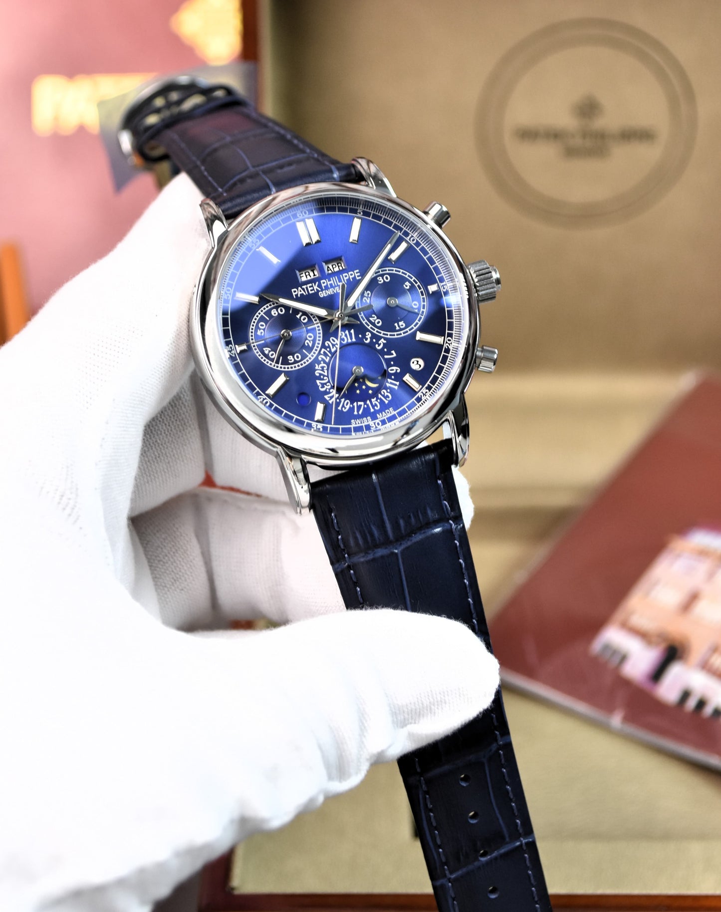 High Quality Luxury Branded Watch - Blue