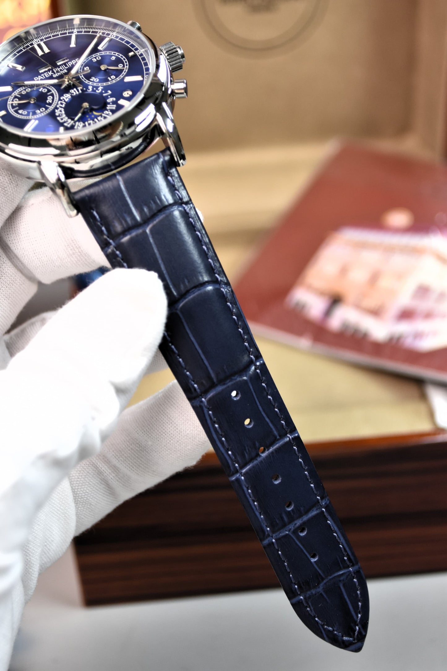 High Quality Luxury Branded Watch - Blue