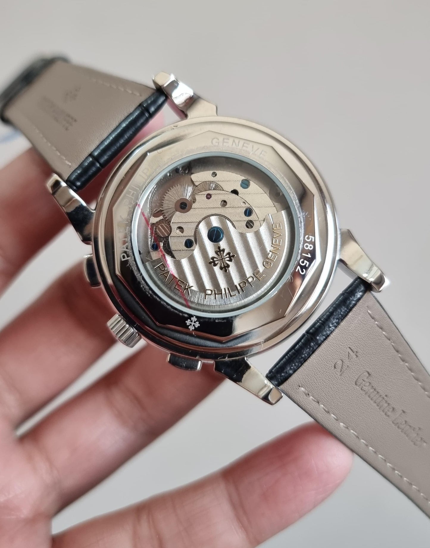 High Quality Luxury Branded Watch - Black Dail