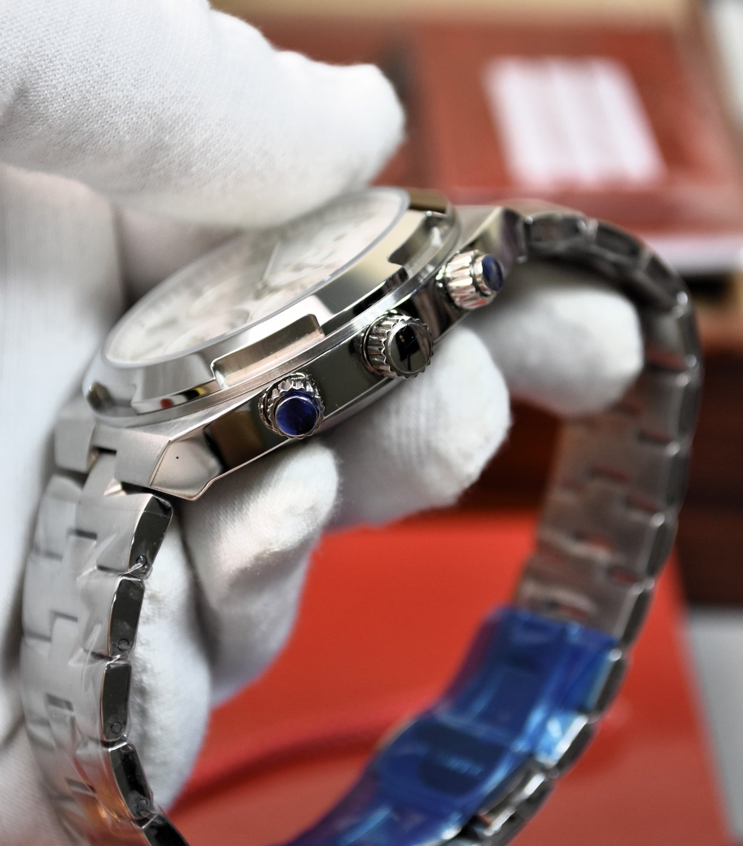 High Quality Luxury Branded Watch - White Dail