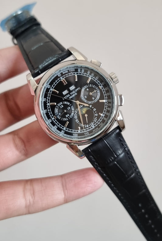 High Quality Luxury Branded Watch - Black Dail