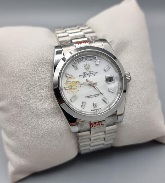 High Quality Luxury Branded Watch - White Dail