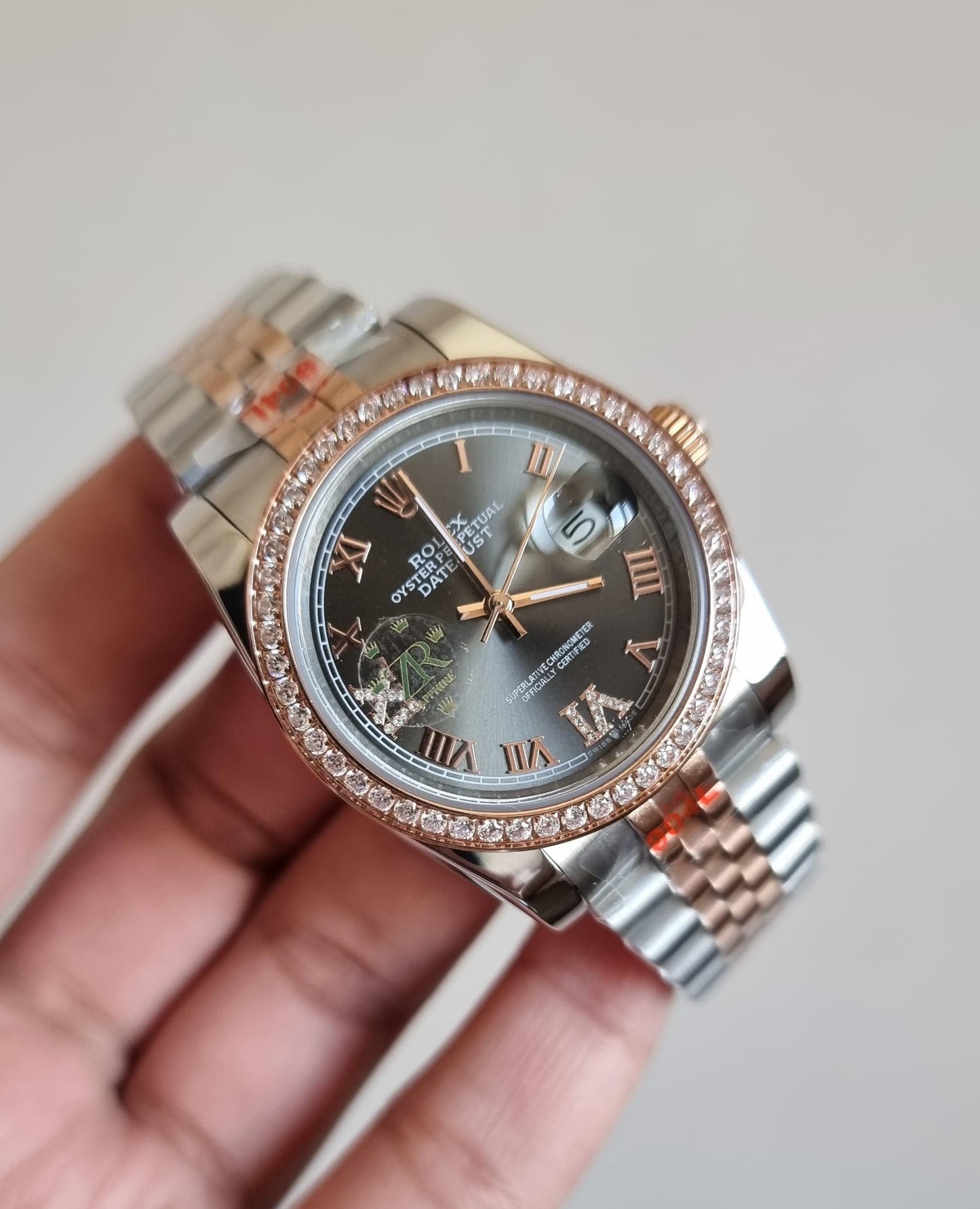 High Quality Luxury Branded Watch -Zarcoon Bezel
