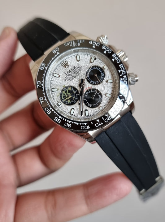 High Quality Luxury Branded Watch - Black Strap