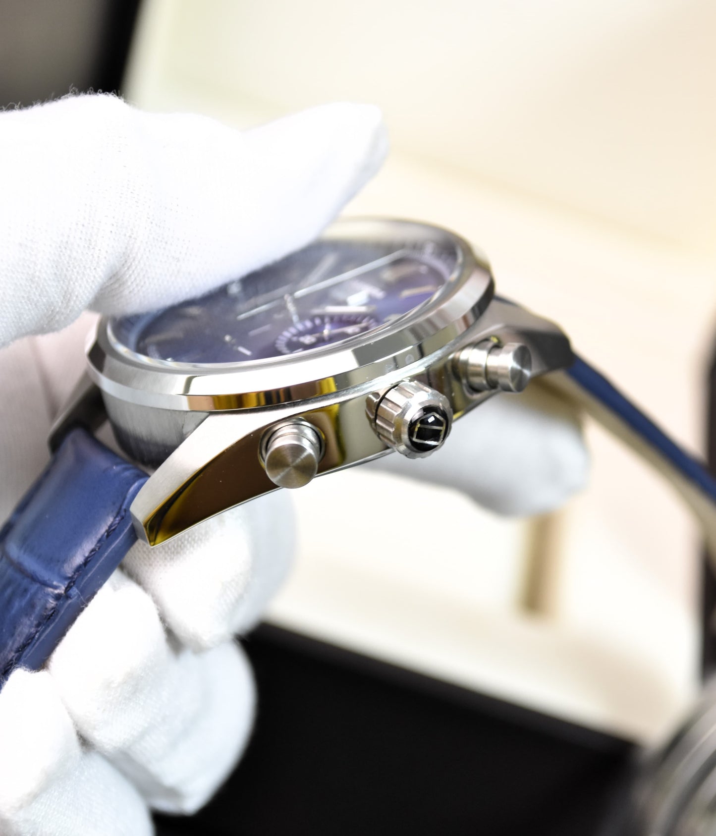 High Quality Luxury Branded Watch - Blue Dail