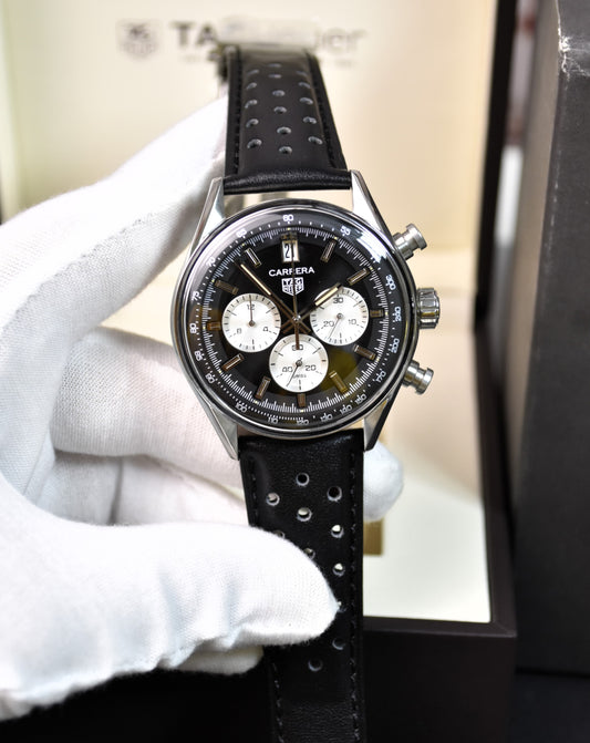 High Quality Luxury Branded Watch - Black Dail