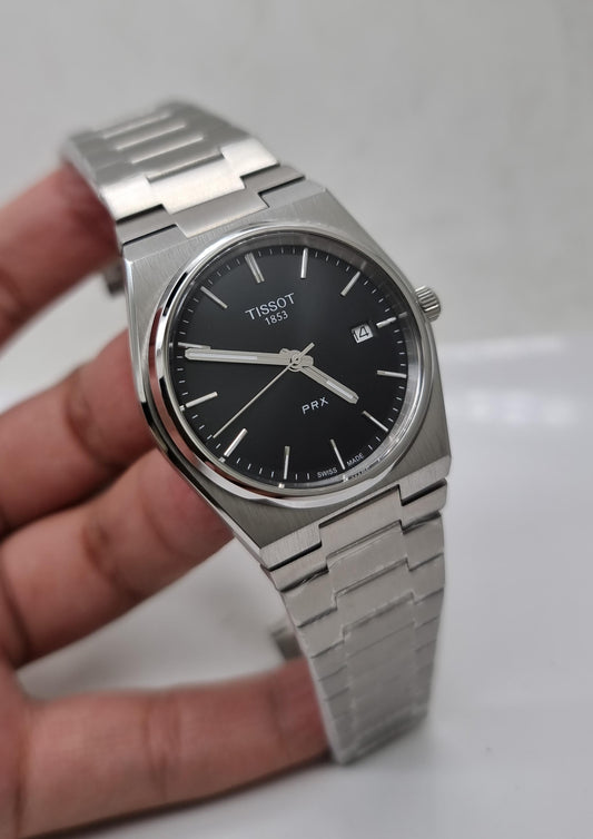 High Quality Luxury Branded Watch - Black Dail